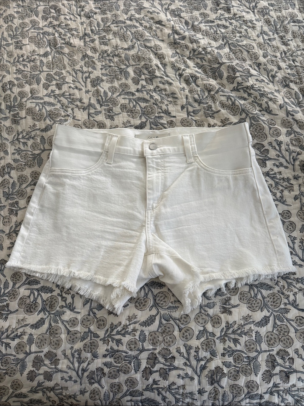 Joe’s Maternity White Jean Shorts 29